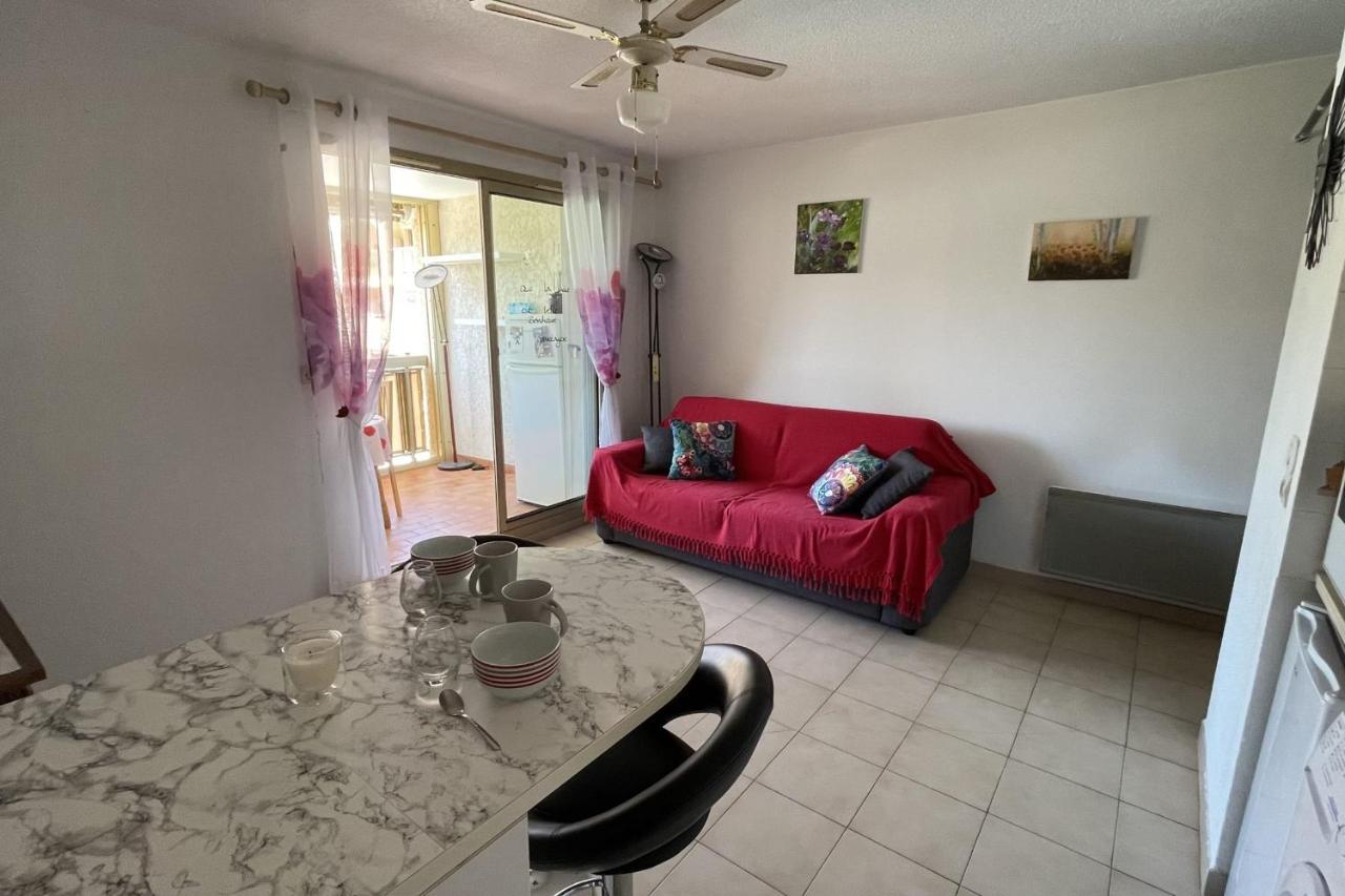 סן-מקסים T2 With Balcony Close To The Sea מראה חיצוני תמונה