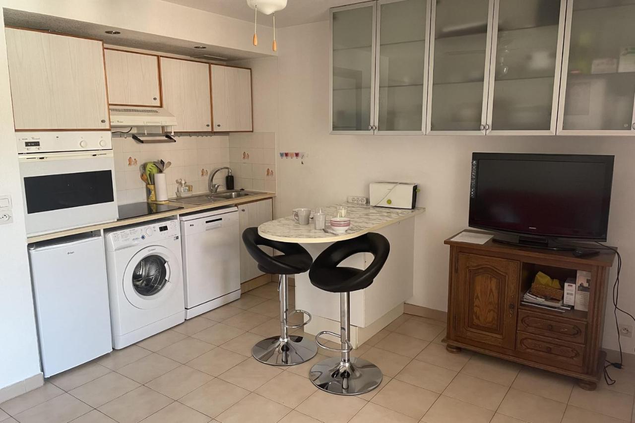 סן-מקסים T2 With Balcony Close To The Sea מראה חיצוני תמונה